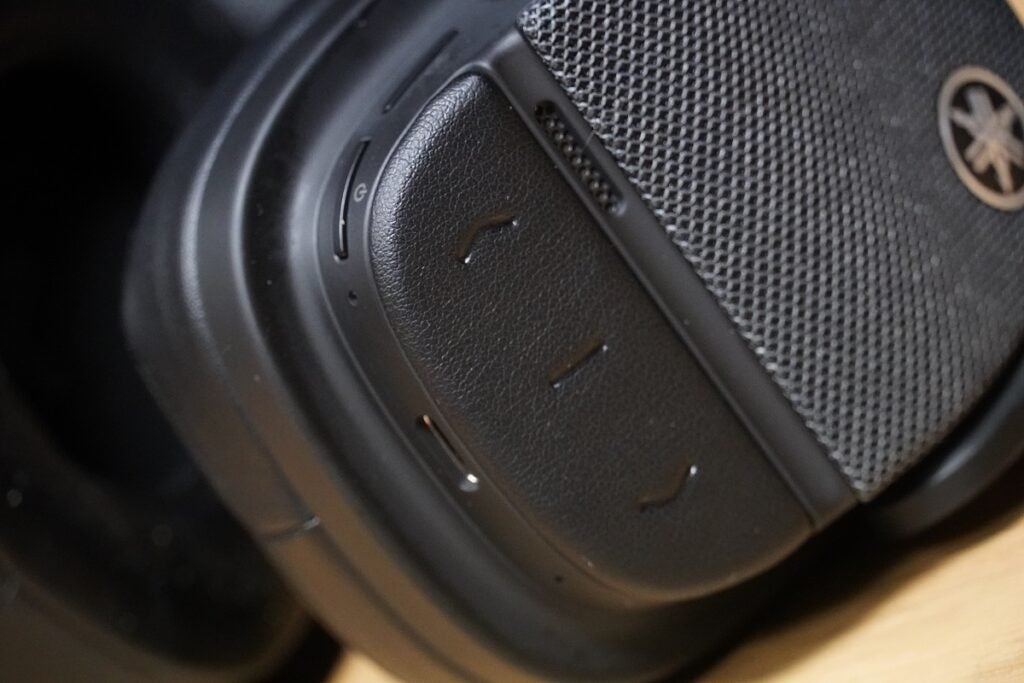 Disposition des boutons Yamaha YH-L700A