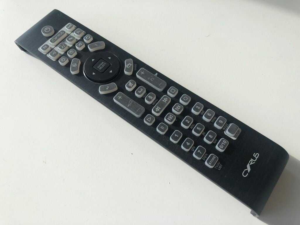 télécommande pour amplificateur Cyrus i9-XR