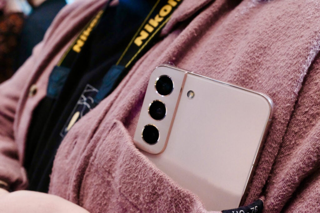 Samsung Galaxy S22 arrière du téléphone