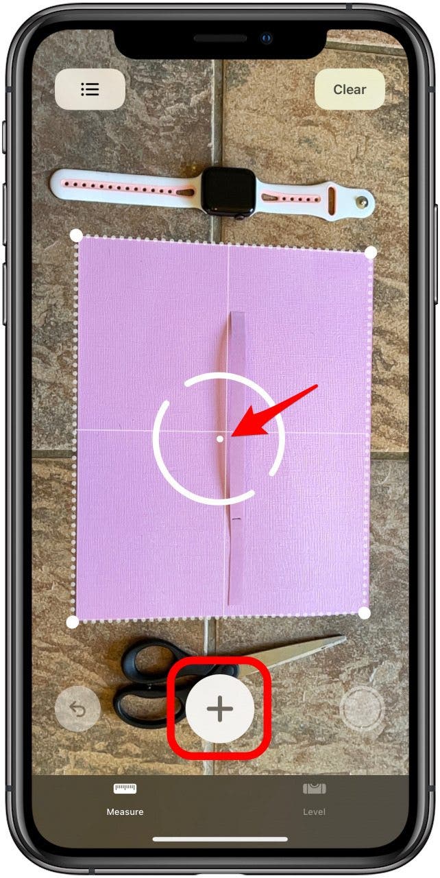 Positionnez le point au milieu des demi-cercles blancs sur le point de départ de votre mesure.