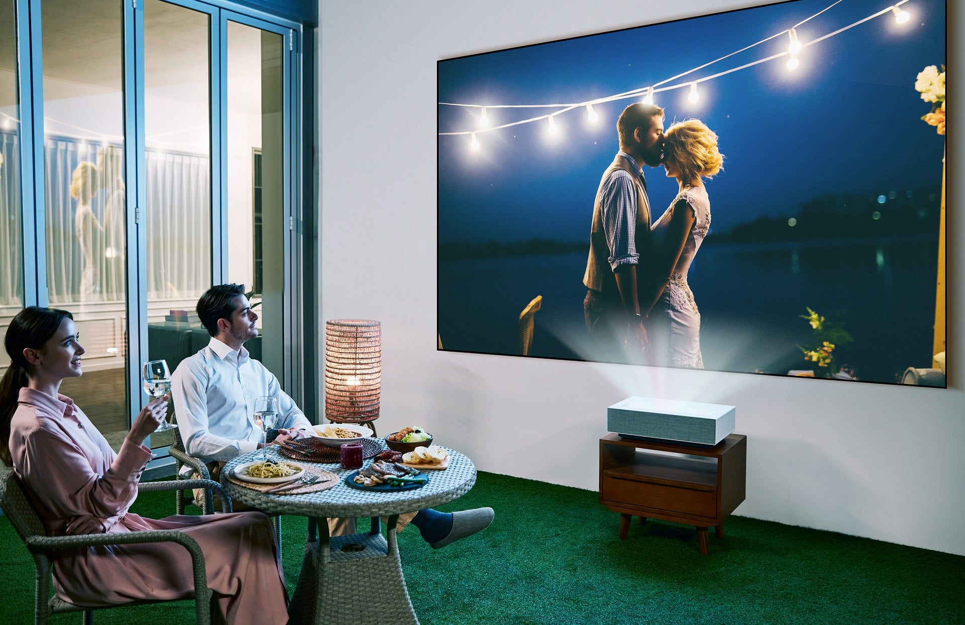 1645812540 Les derniers projecteurs CineBeam de LG sont juste le billet