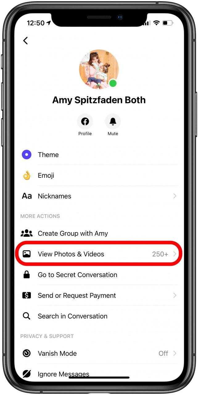Appuyez sur Afficher les photos et les vidéos dans Facebook Messenger