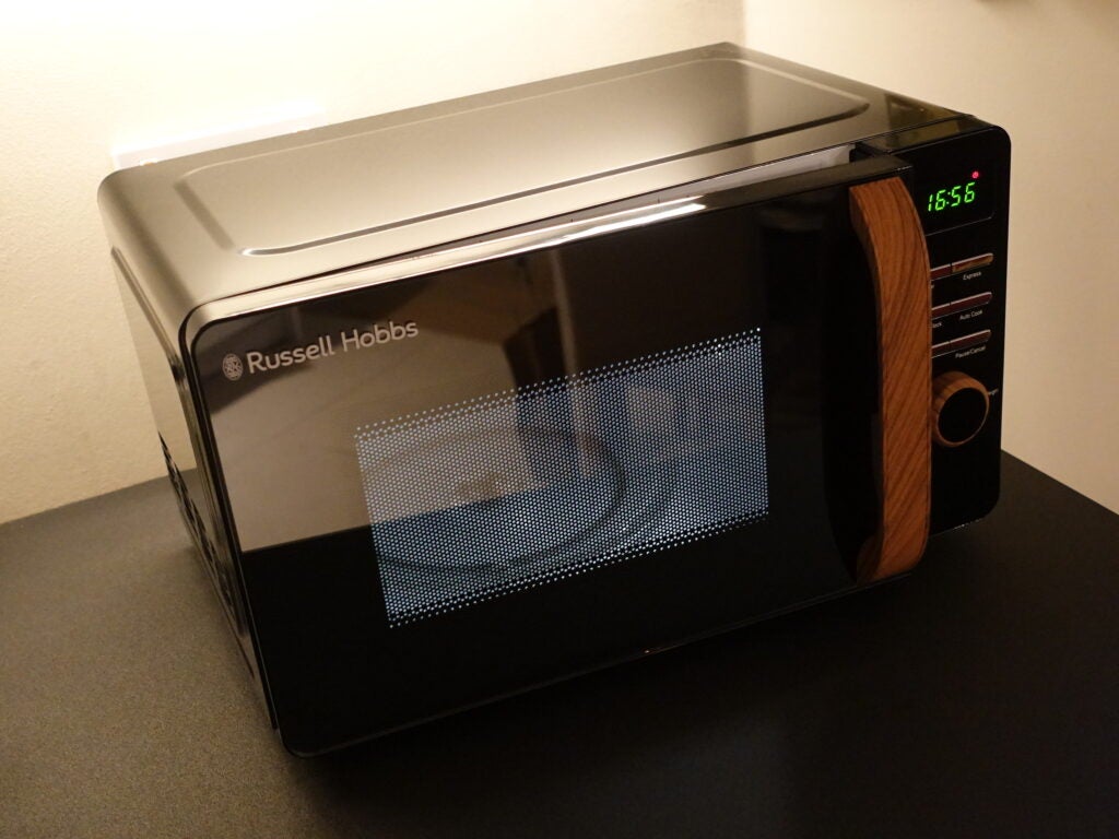 Russell Hobbs Scandi Digital Microwave voir à travers la fenêtre