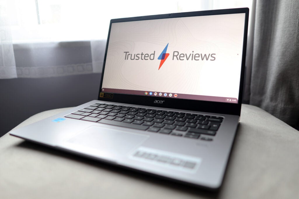 Le Acer Chromebook 514 avec un fond d'écran Themelocal