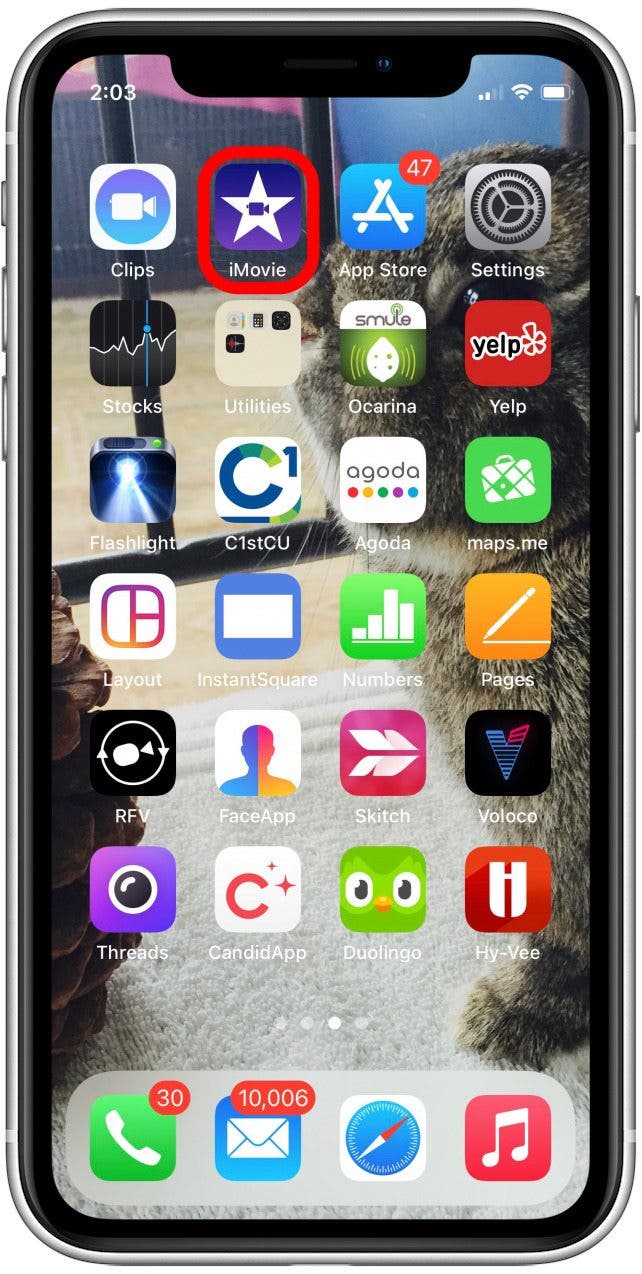 Sur l'écran d'accueil, appuyez sur pour ouvrir l'application iMovie.