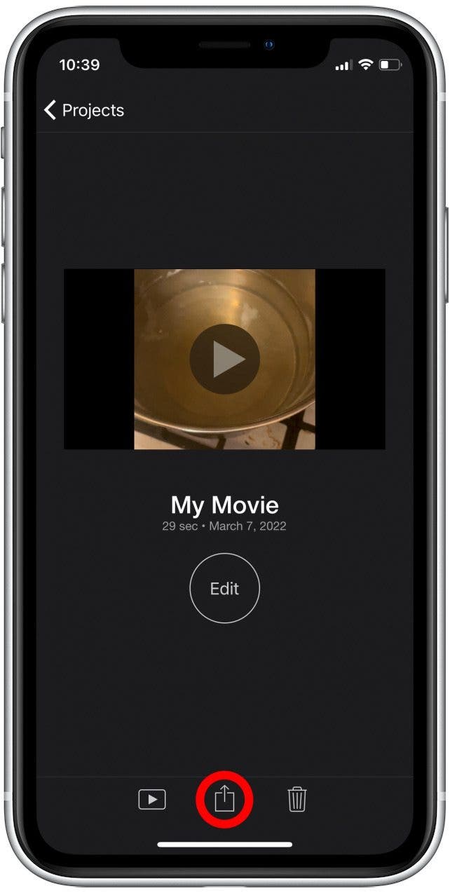 Vous avez fusionné les vidéos avec succès ! Appuyez maintenant sur le bouton Envoyer en bas de l'écran pour envoyer le fichier fusionné où vous le souhaitez.