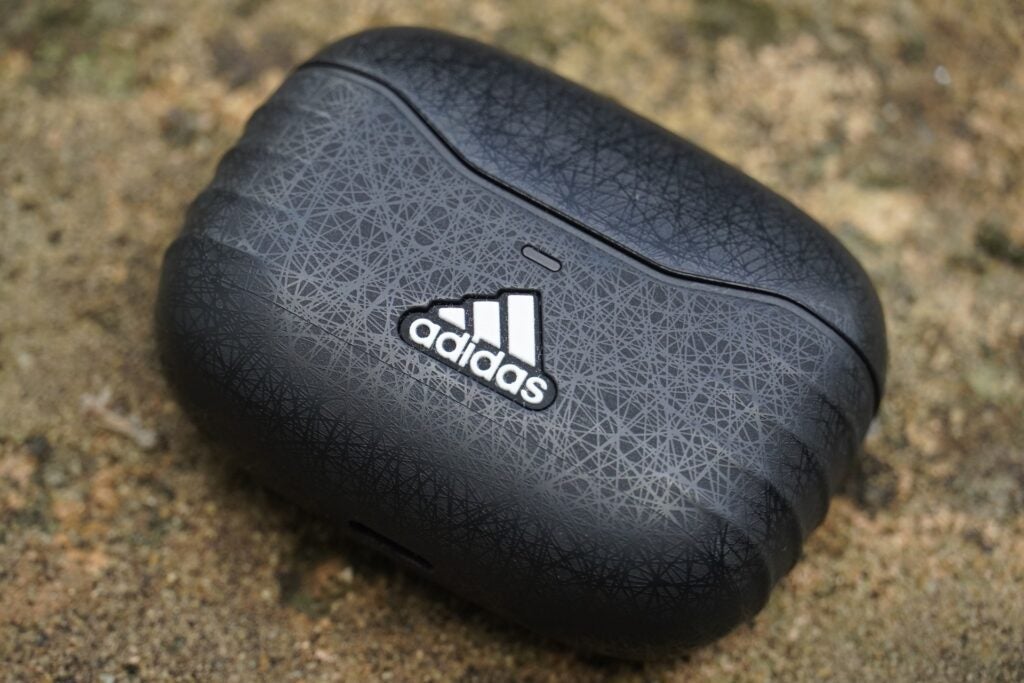 Étui de charge Adidas ZNE 01 ANC
