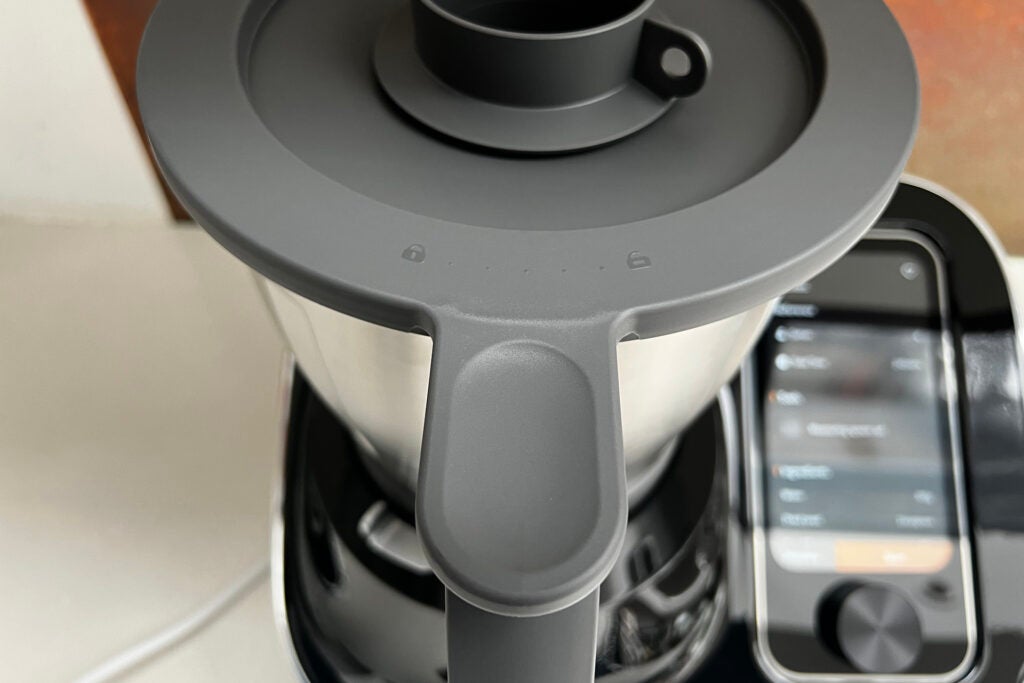 Couvercle TOKIT Omni Cook verrouillé en place