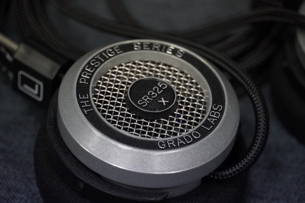 Grado SR325x détail de la calandre du conducteur