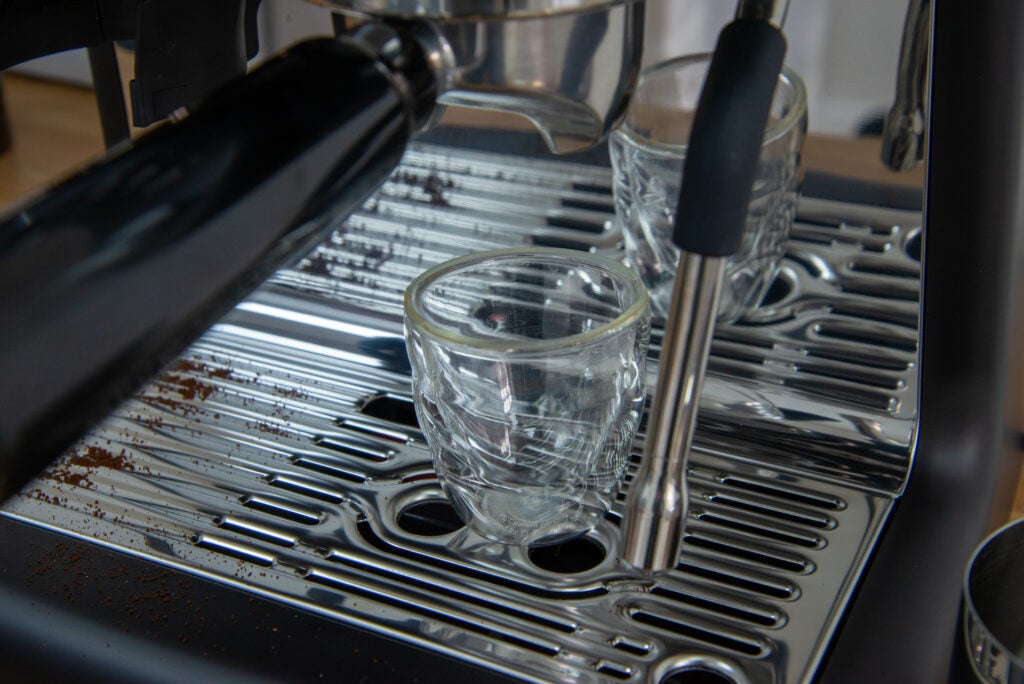 Breville Barista Max+ VCF152 prêt à verser
