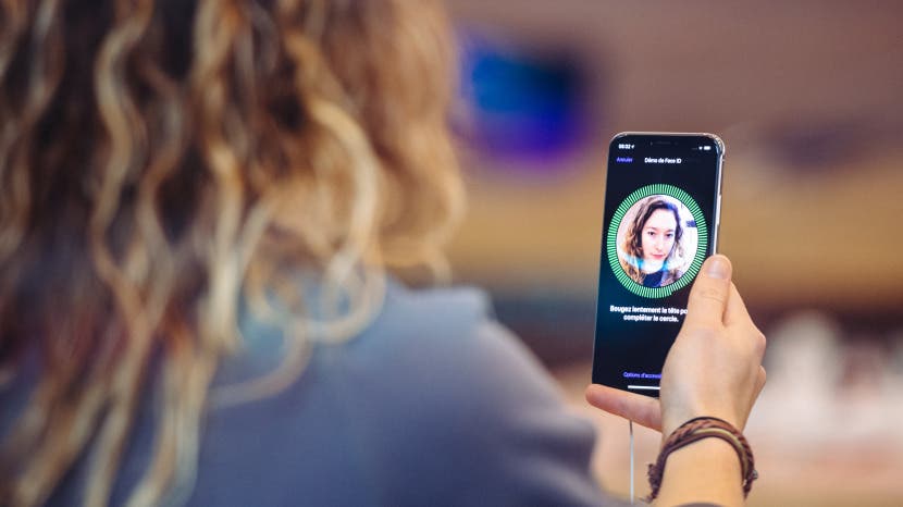 Comment configurer Face ID reconnaissance faciale sur votre iPhone lutiliser