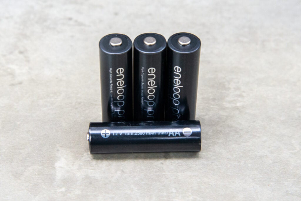 Eneloop Pro AA une pile allongée