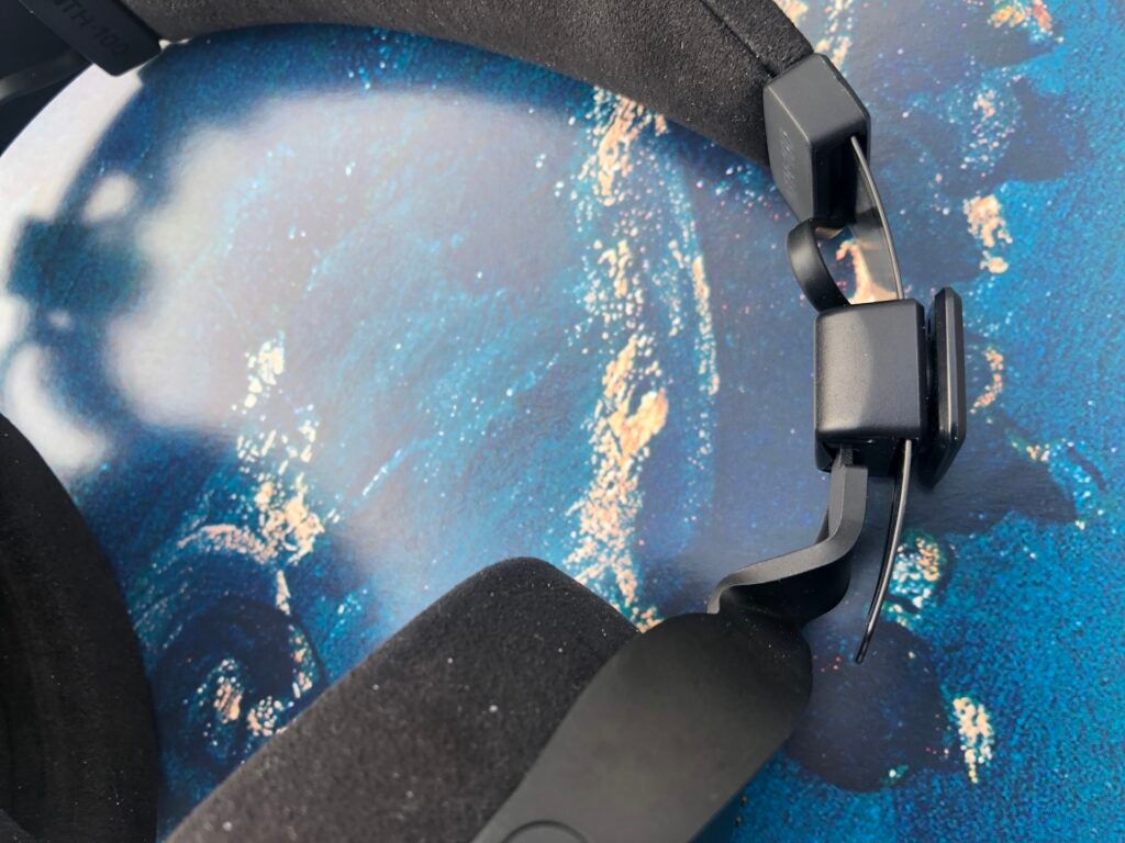 Détail du bandeau Røde NTH-100