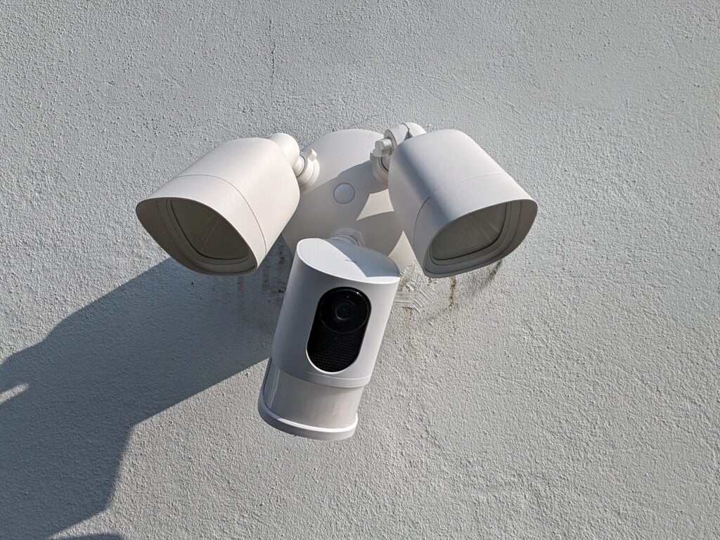 1652244016 763 Examen de la camera Eufy Floodlight 2