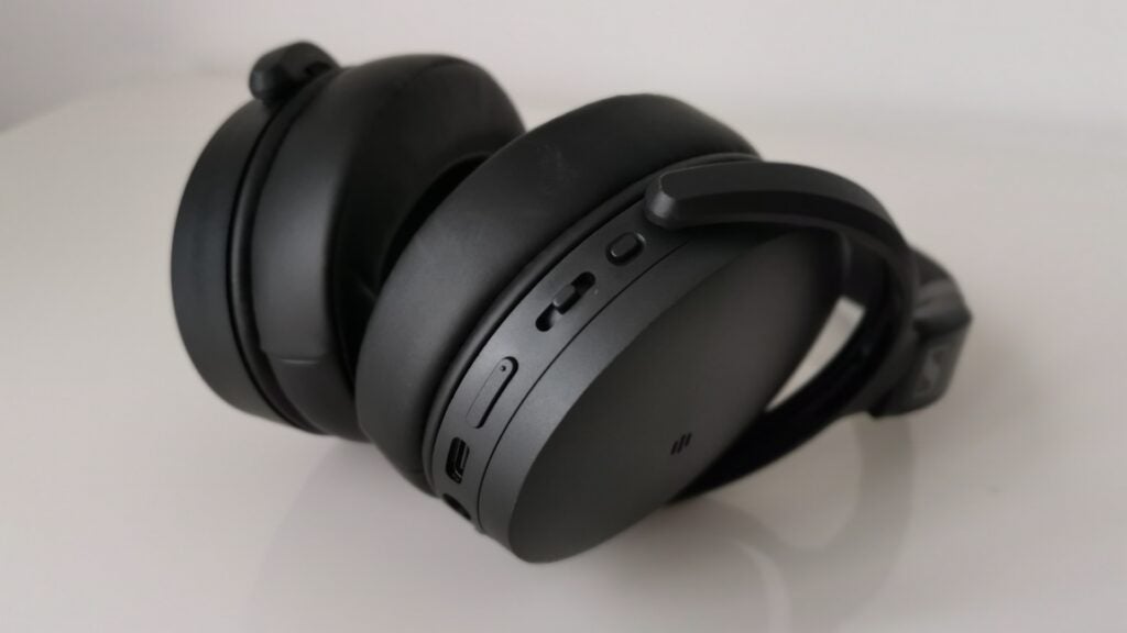 Commandes manuelles sur Sennheiser HD 450SE
