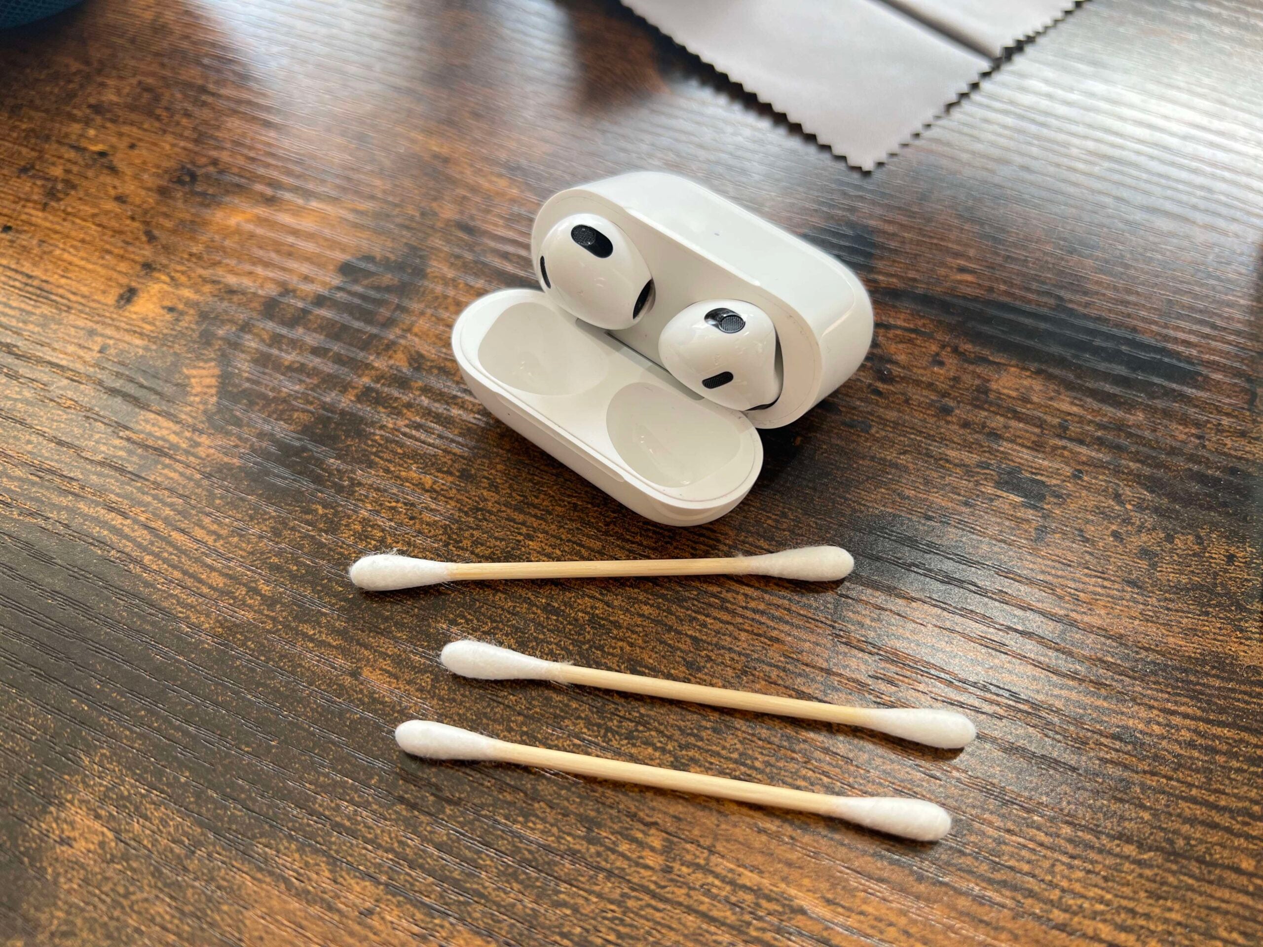 1652895614 306 Comment nettoyer les AirPod Apple