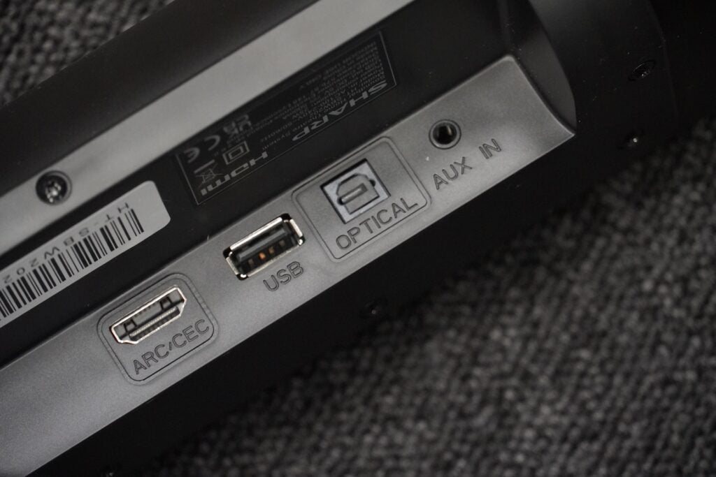 Connexions arrière Sharp HT-SBW202