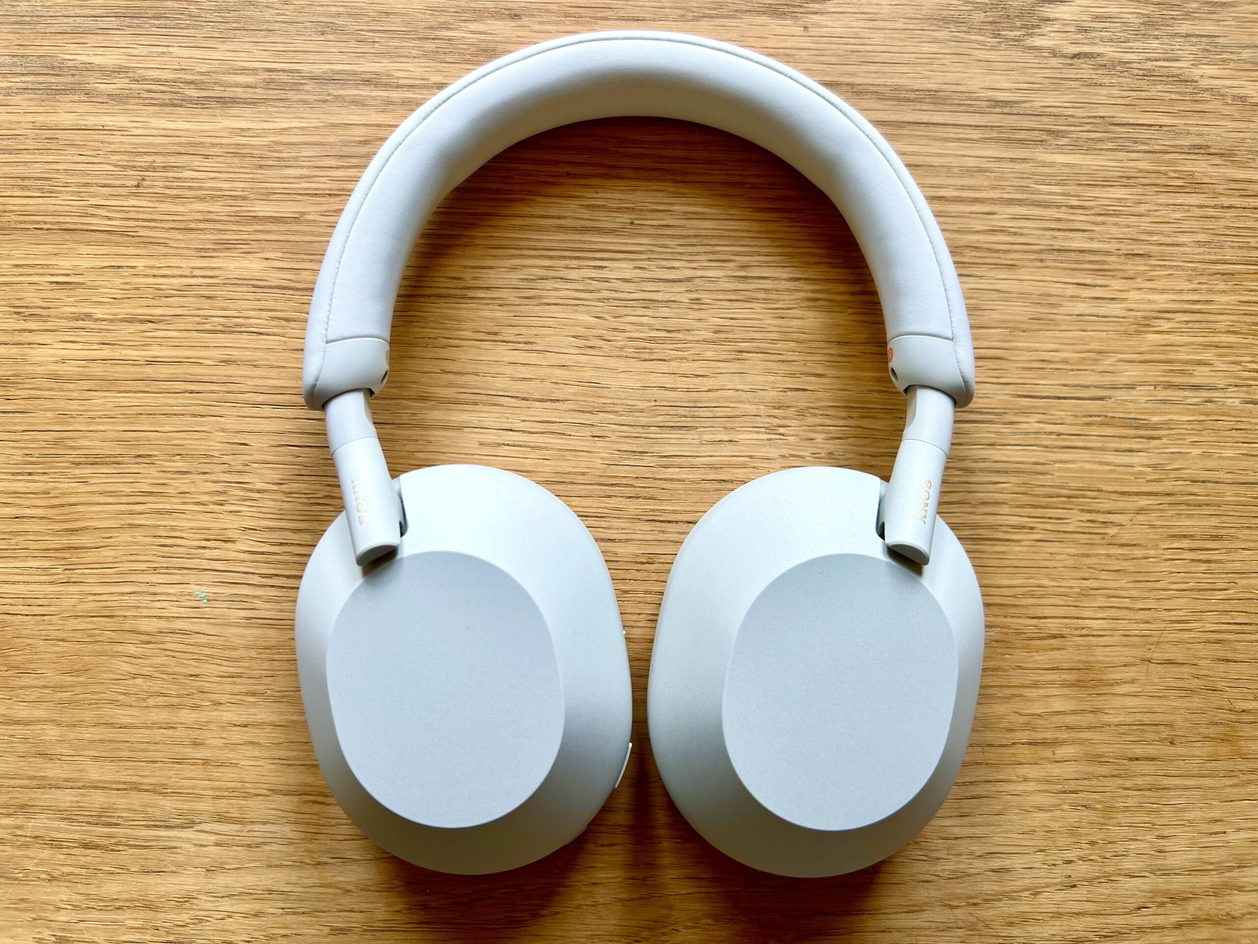 1653687135 Review Les ecouteurs WH 1000XM5 de Sony ne se plient pas scaled