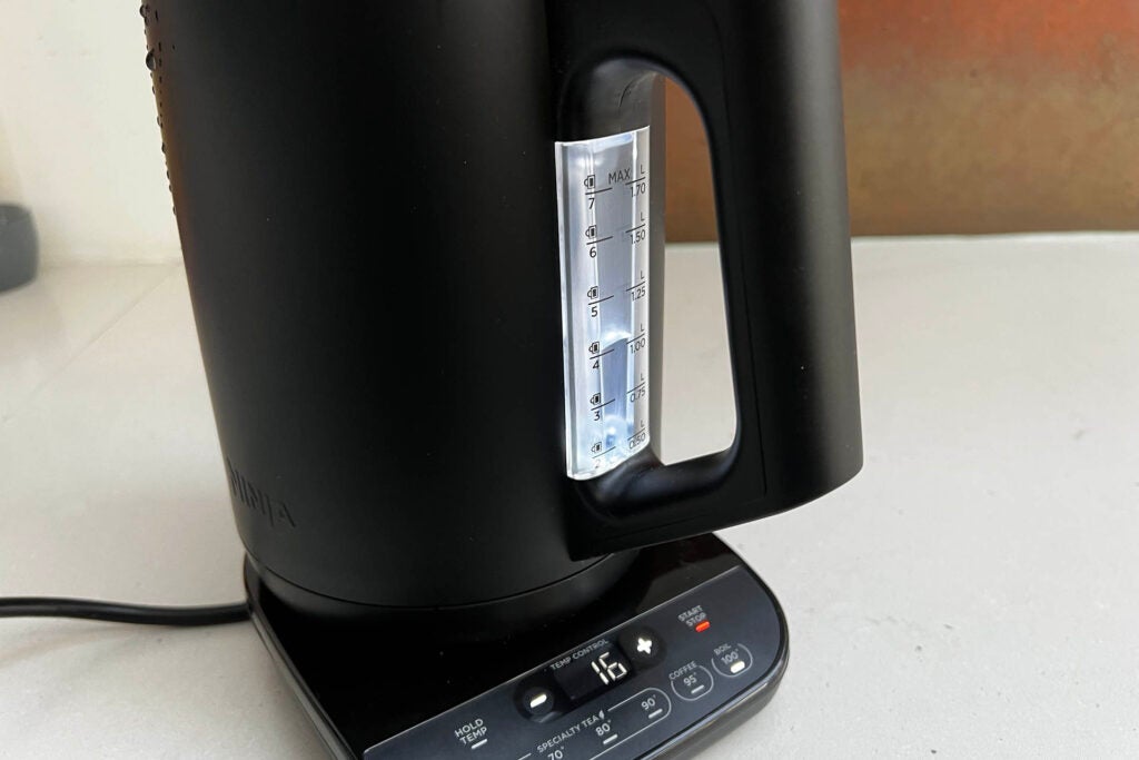 Ninja Perfect Temperature Bouilloire KT200UK bouillante