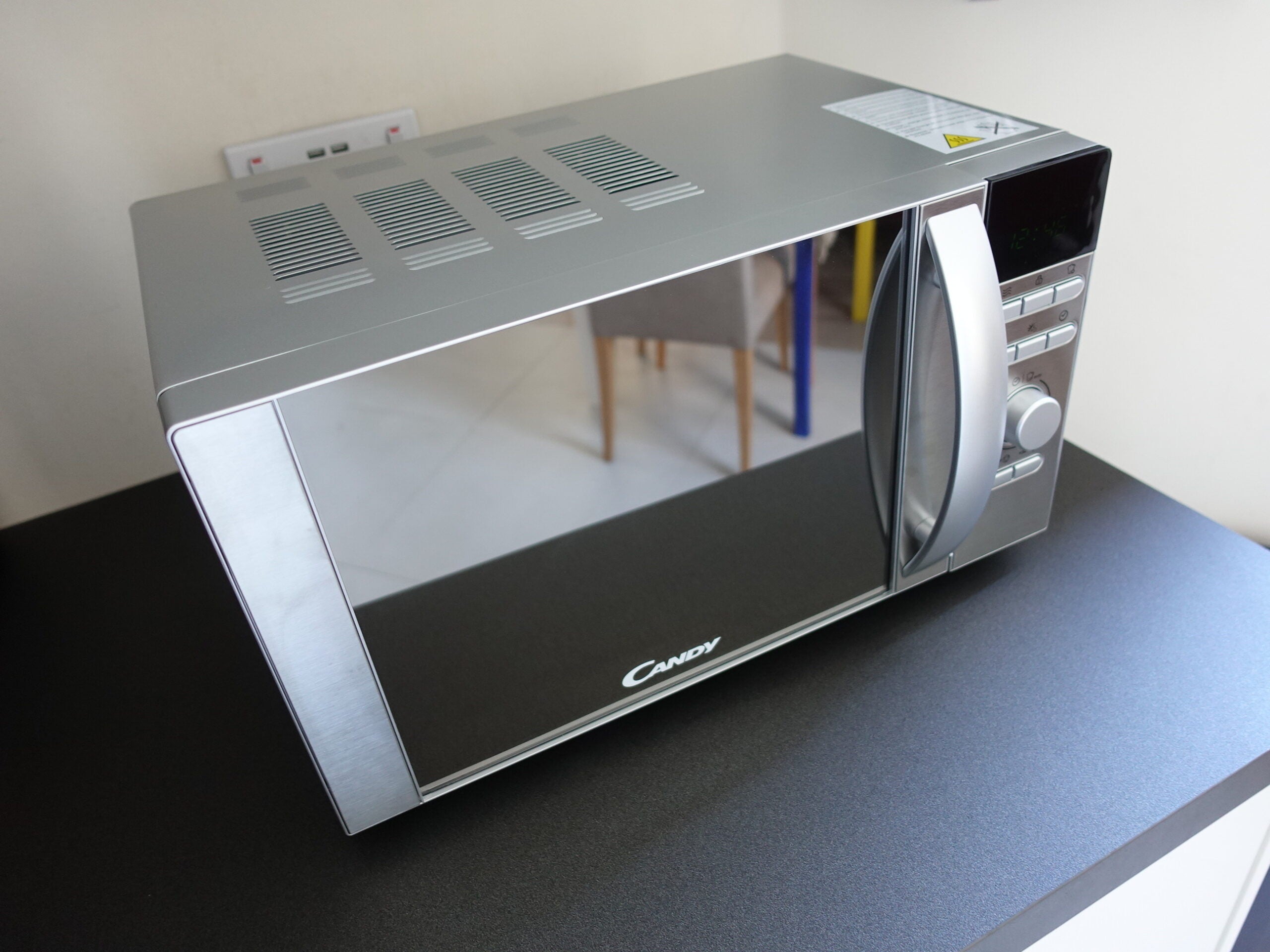 1654776019 Examen du micro ondes solo CDW20DSS de Candy