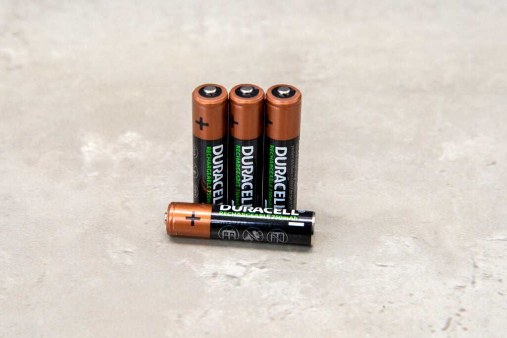 Duracell Rechargeable AAA 750mAh une pile allongée