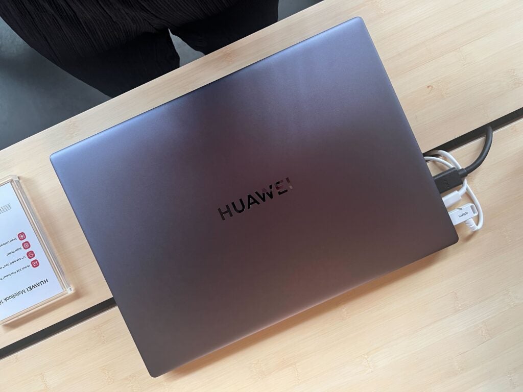 Le couvercle du MateBook 16s