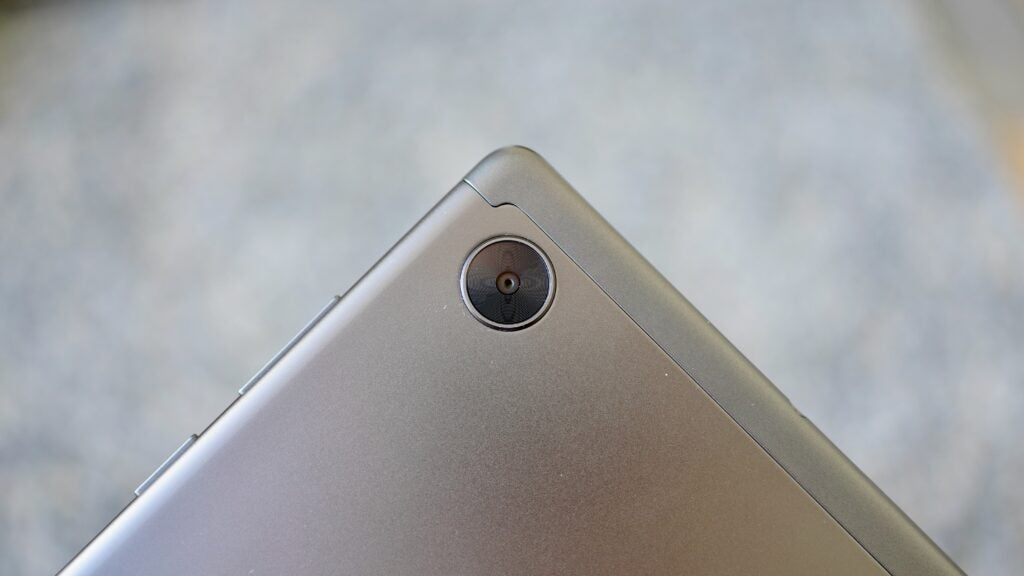 Gros plan de la caméra de la Lenovo Tab M10 HD