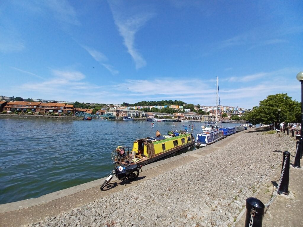Photo ultra large d'un port prise sur le Samsung Galaxy A32 5G
