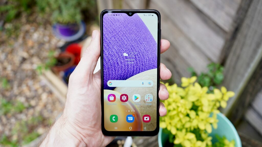L'écran du Samsung Galaxy A32 5G est beau et lumineux