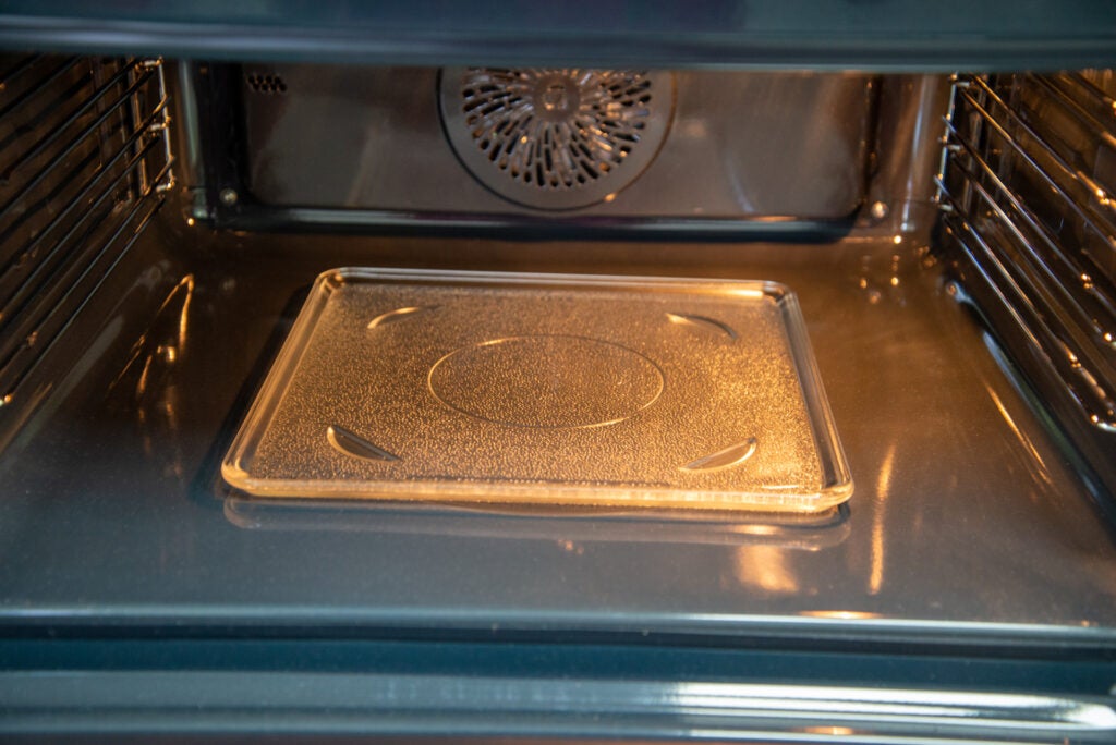 Plateau en verre AEG KMK968000M