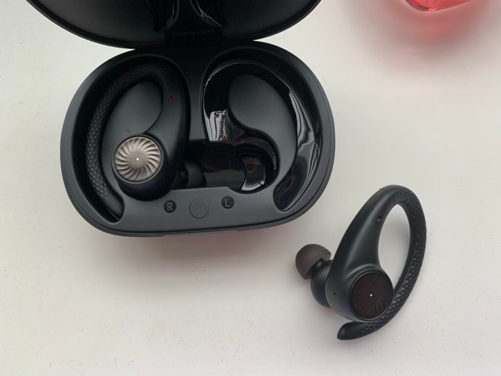 Tribit MoveBuds H1 un écouteur