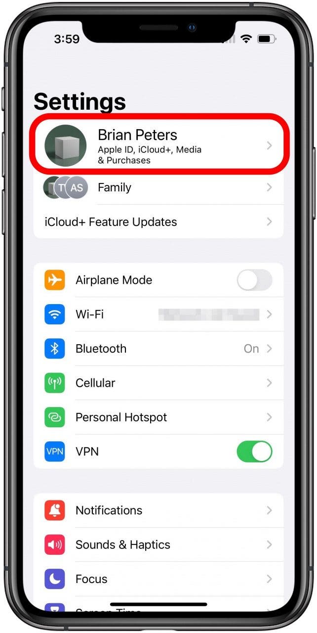 Écran principal de l'application Paramètres avec l'option Profil/Identifiant Apple/iCloud cochée.