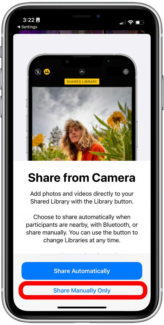 Ensuite, pour empêcher les photos que vous prenez d'aller automatiquement dans la bibliothèque partagée lorsque les participants sont à proximité, appuyez sur Partager manuellement uniquement.