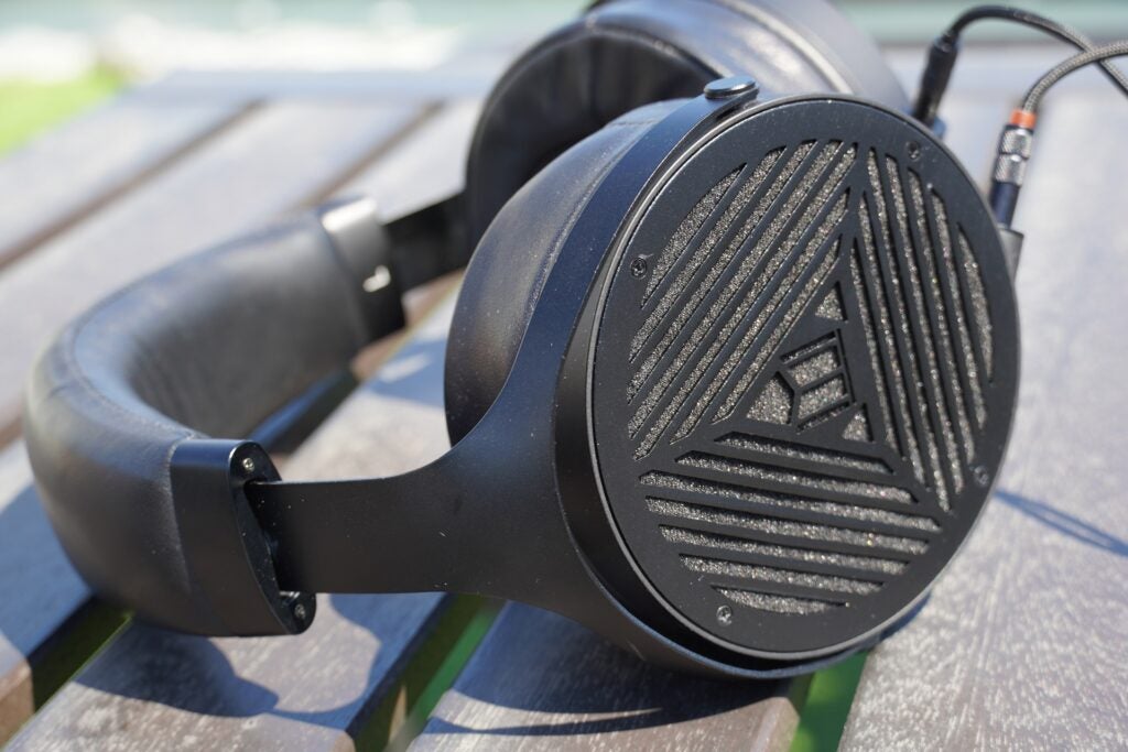 Monolith M1070 extérieur principal