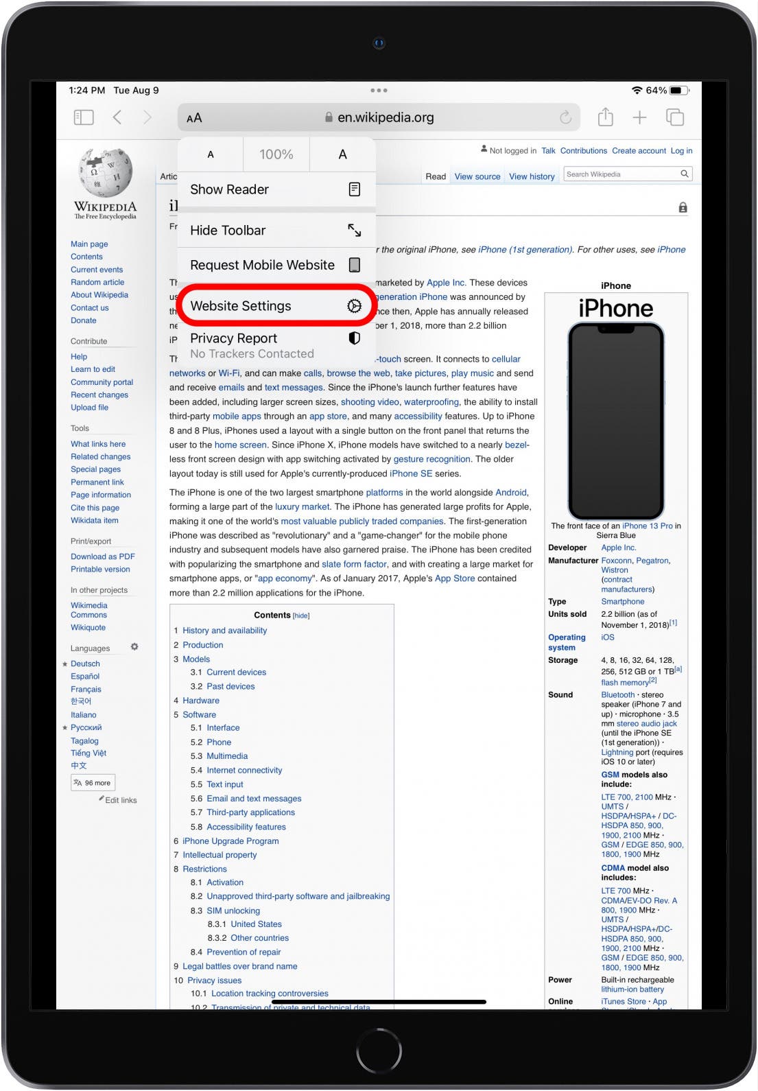 Safari dans iPadOS avec le menu AA ouvert et l'option Paramètres du site Web cochée.