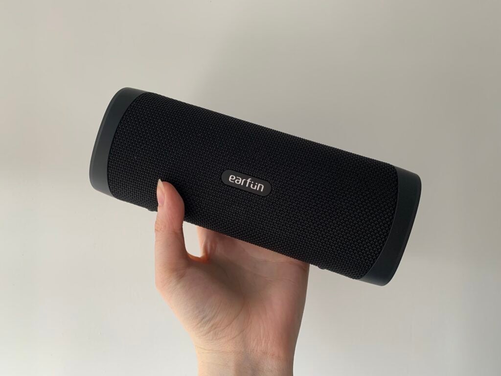 L'EarFun Uboom L est très portable