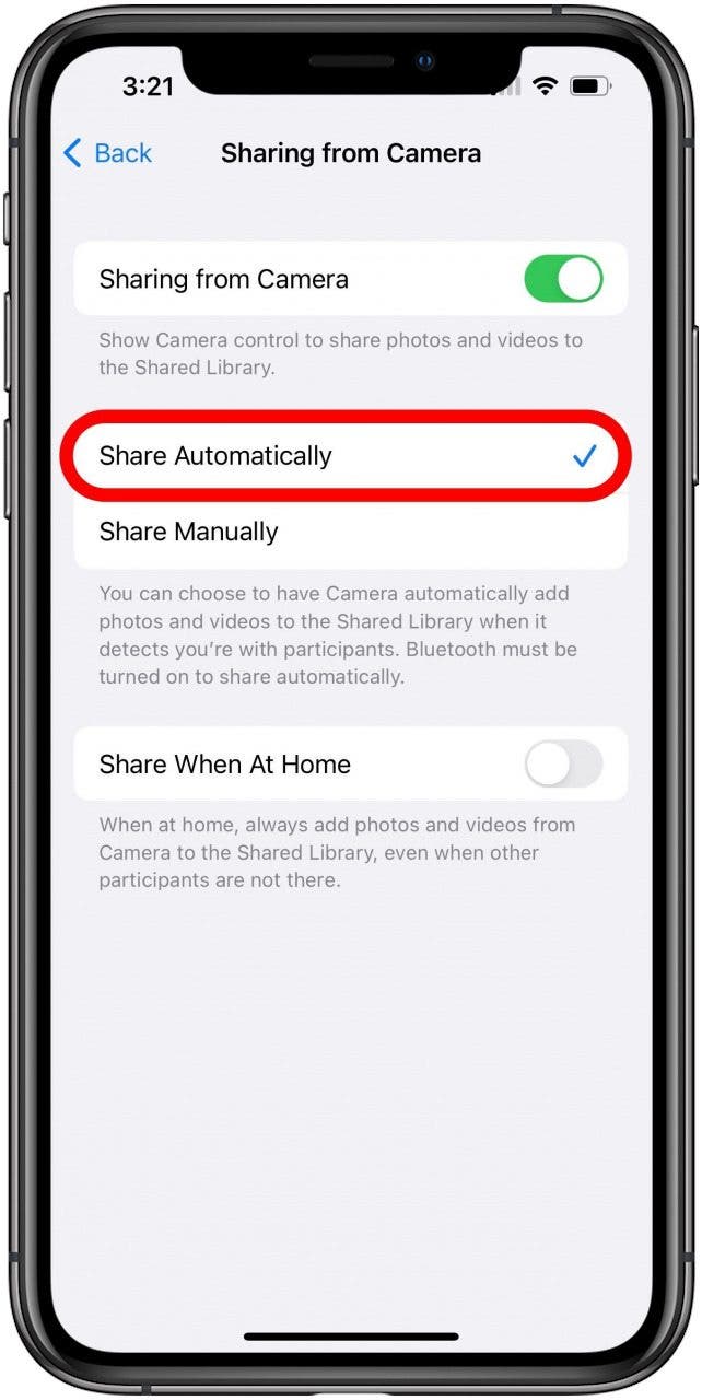 Bibliothèque de photos partagée Partage à partir des paramètres de l'appareil photo avec l'option Partager automatiquement cochée.