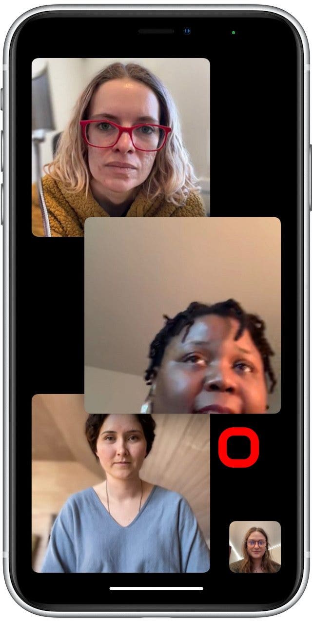 Désormais, vous pourrez filmer depuis la caméra arrière et utiliser l'écran comme viseur.