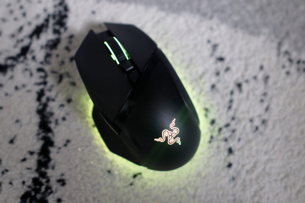 Le Razer Basilisk V3 Pro vu d'en haut