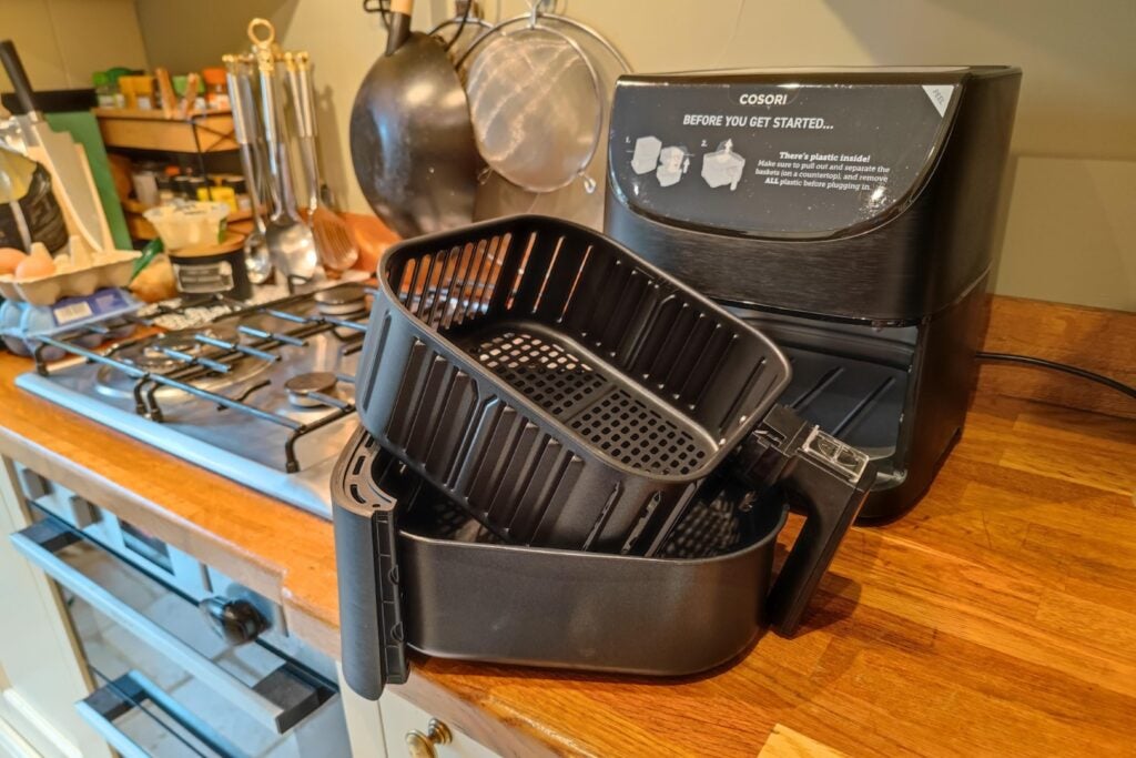 Le panier de la friteuse Cosori Air