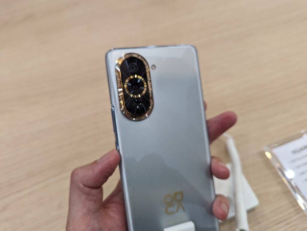 1662113777 88 Premieres impressions test du Huawei Nova 10 Pro