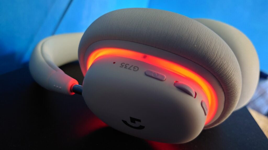 Commandes sur l'oreille pour Logitech G735