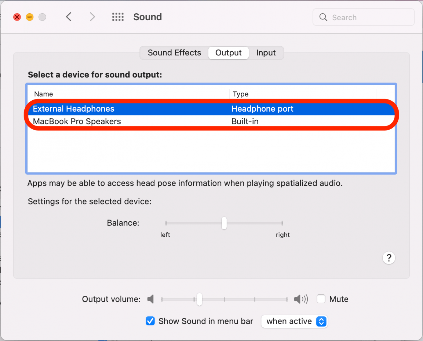 Cliquez pour sélectionner un périphérique pour la sortie audio. Les options listeront tous les appareils actuellement disponibles. Celui qui est en surbrillance est actuellement sélectionné.