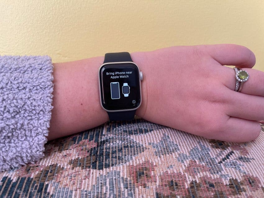 L'Apple Watch vous invitera à l'appairer une fois dissociée