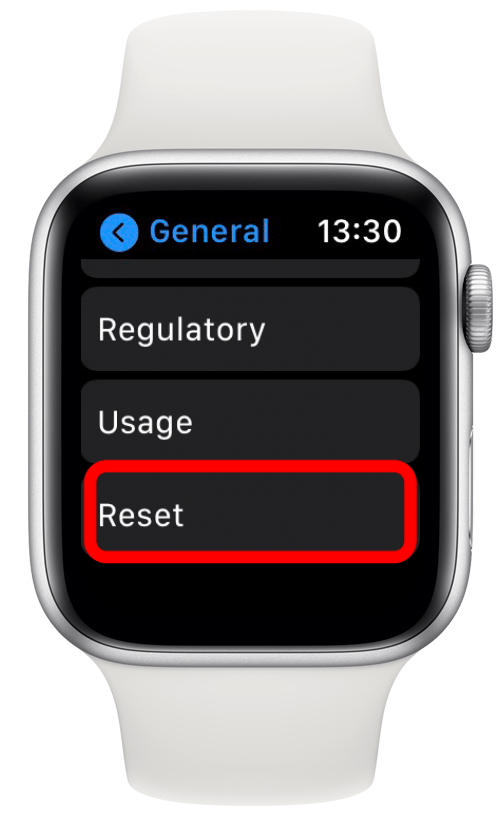 Faites défiler vers le bas et appuyez sur Réinitialiser sur Apple Watch