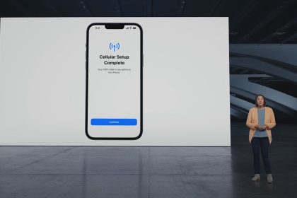Apple tuant le plateau SIM de liPhone 14 aux Etats Unis