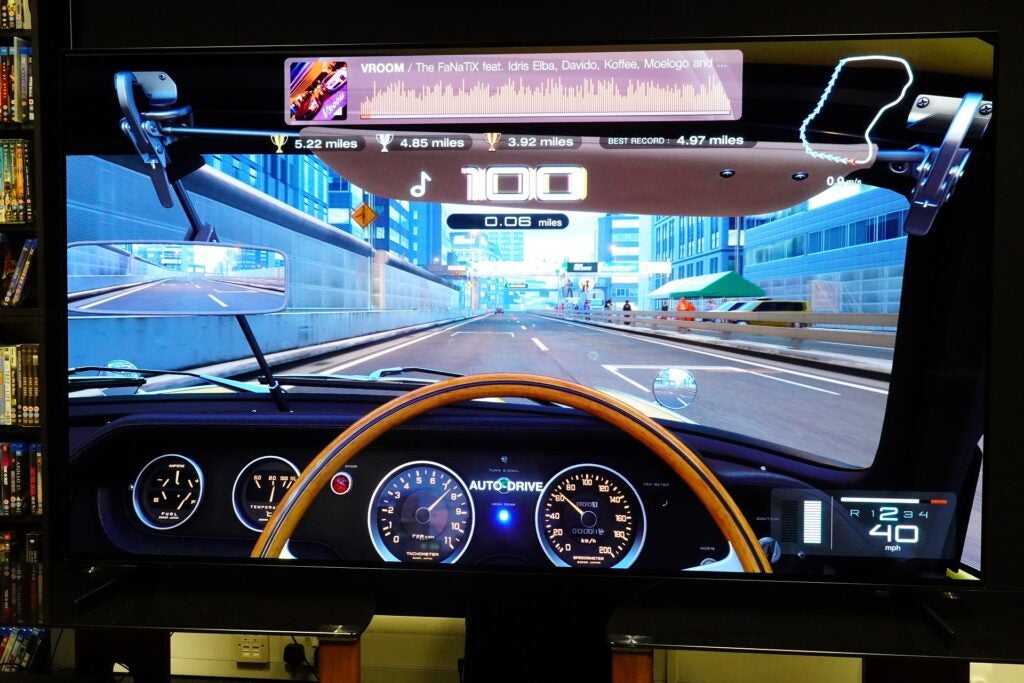 LG OLED77Z2 Gran Turismo