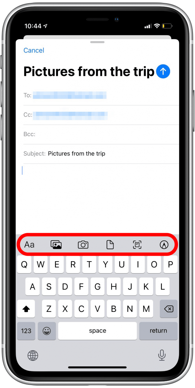 Vous verrez une rangée d'icônes de pièces jointes aux e-mails