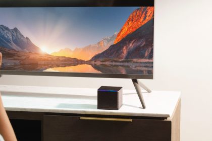 Le nouveau cube Amazon Fire TV lance la nouvelle telecommande