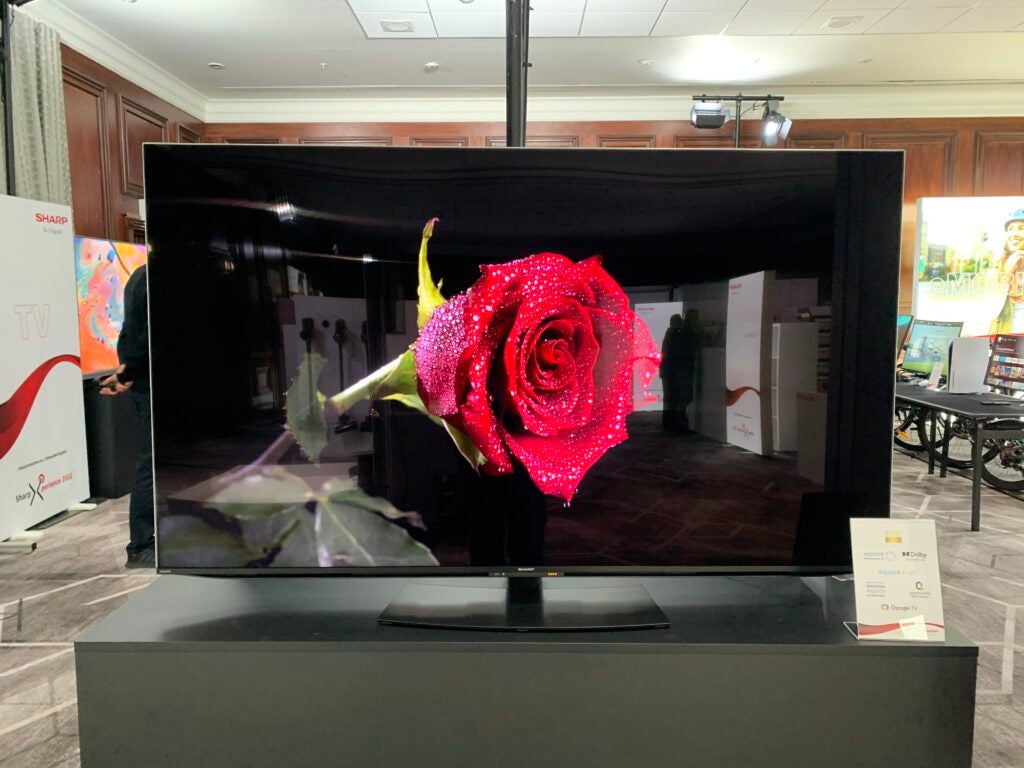 Sharp XLED 2000